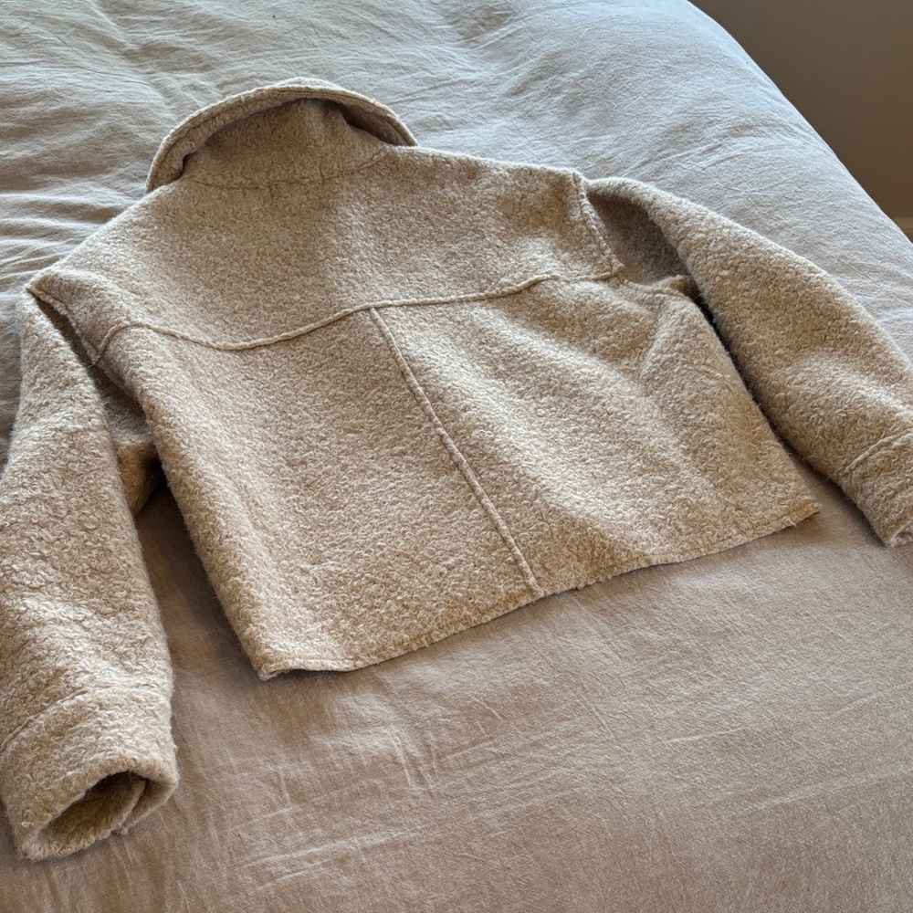 Gorgeous jacket - Picture 8 of 10
